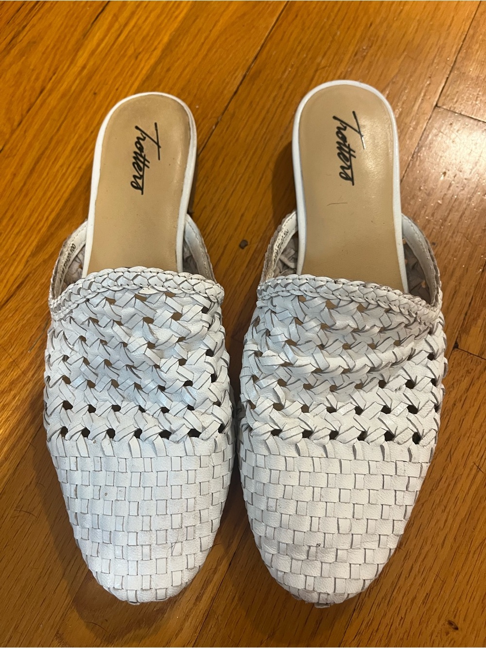 White mules